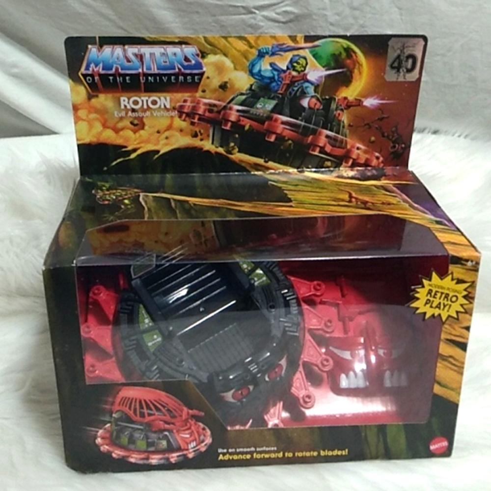 (R-2) NWT Masters Of The Universe Roton Evil Assault Vehicle